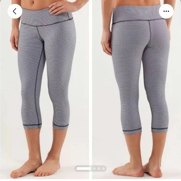 lululemon athletica Pants - Lululemon Navy Blue White Gingham Luon Wunder Under Crop Legging Size 6